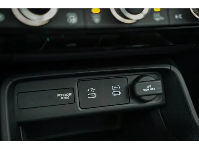 Honda Civic 2.0i e:HEV ADVANCE 2026 Hybride Benzine 41