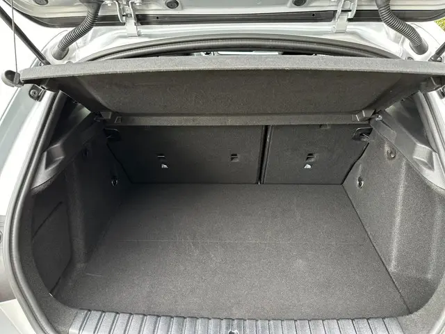 BMW 1 Serie 118i Executive Edition 2020 Benzine 23