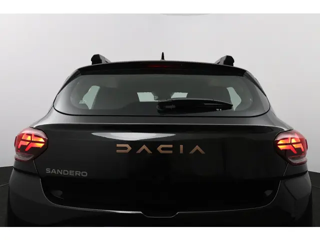 Dacia Sandero Stepway 1.1 TCe 110 Extreme 2025 Benzine 36