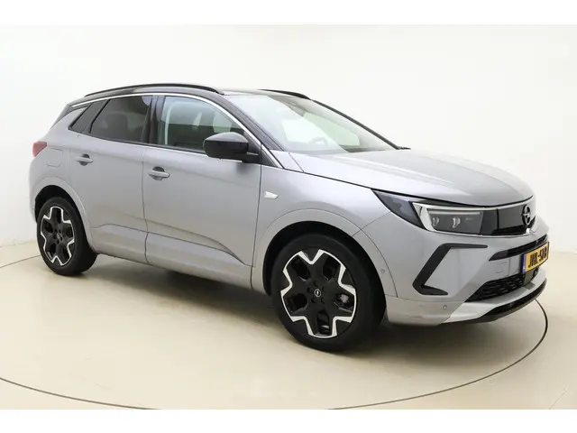 Opel Grandland 1.2 Turbo Ultimate 2024 Benzine 8