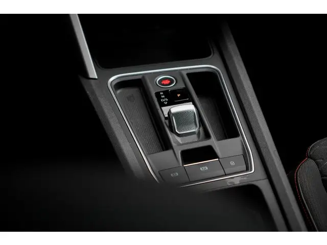 SEAT Leon Sportstourer 1.5 eTSI FR 2021 Benzine 15