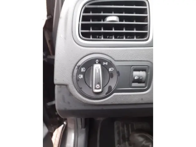 Volkswagen Polo 1.2 TSI Comfortline 2015 Benzine 5