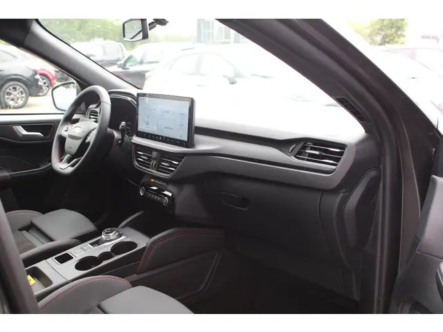 Ford Kuga 2.5 PHEV ST-Line X 2025 Hybride Benzine 14