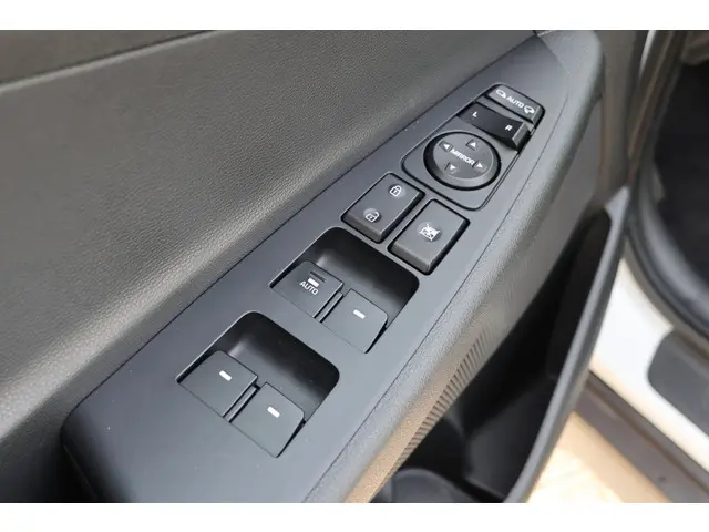 Hyundai Tucson 1.6 T-GDi Comfort 4WD 2018 Benzine 8