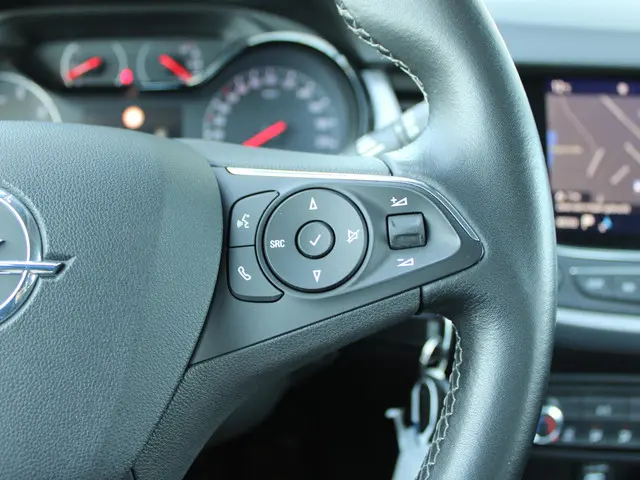 Opel Crossland X 1.2 Online Edition 2017 Benzine 18