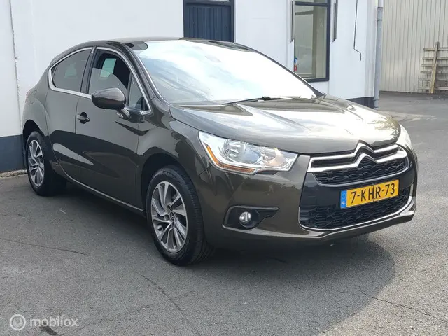 Citroën DS4 1.6 VTi Chic 2013 Benzine 2