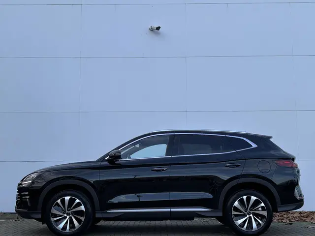 BYD SEAL U 1.5 DM-i FWD Boost 2025 Hybride Benzine 6