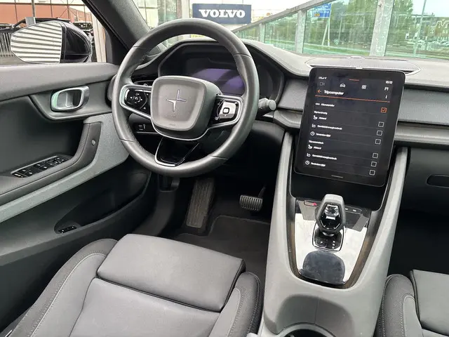 Polestar 2 2