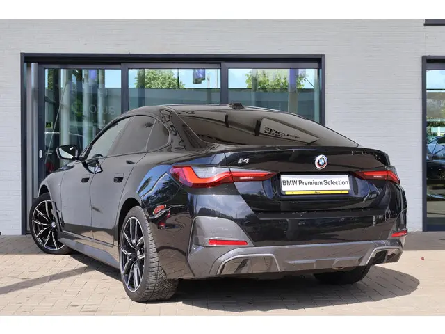 BMW i4 2