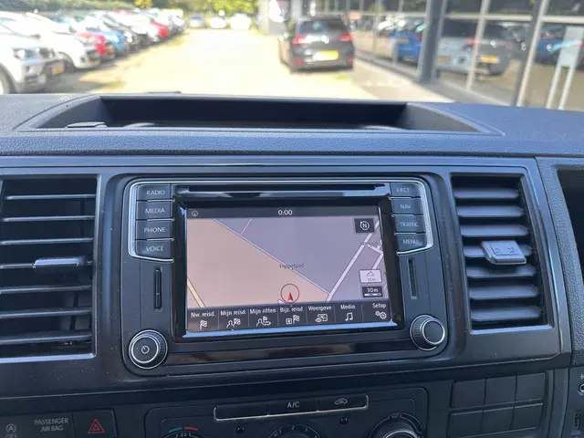 Volkswagen Transporter buscamper 2016 Diesel 20