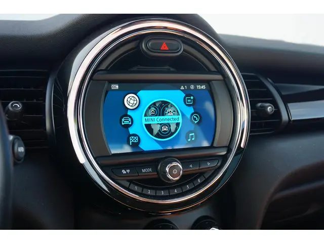 MINI 3-Deurs Cooper 2018 Benzine 18