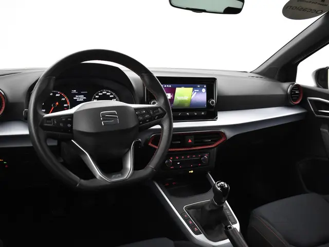 SEAT Arona 1.0 TSI 110pk FR 2021 Benzine 14