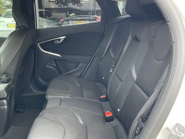 Volvo V40 1.5 T2 Polar+ 2018 Benzine 11