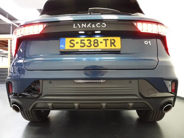 Lynk & Co 01 1.5 PHEV BlackLine 2023 Hybride Benzine 37