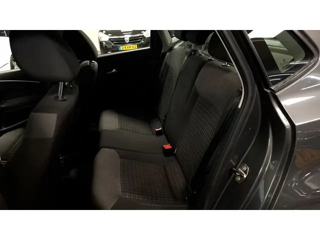 Volkswagen Polo 1.0 Comfortline 2015 Benzine 15