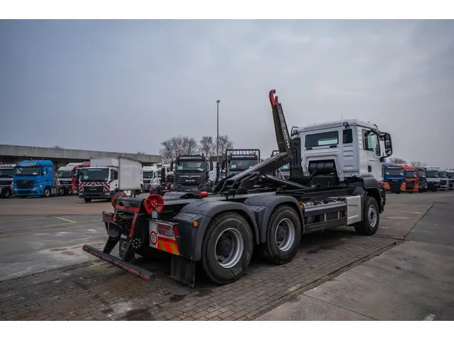MAN TGS 33.470 BB - 6.900 km 2020 Diesel 4