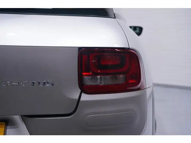 Citroën C4 Cactus 1.2 VTi Feel 2015 Benzine 16