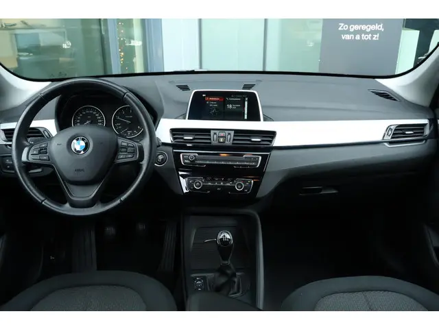 BMW X1 sDrive18d Executive 2017 Diesel 14