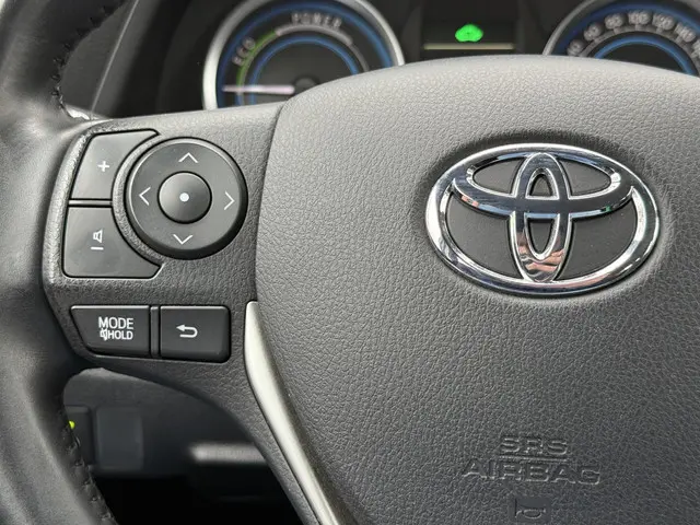 Toyota Auris 1.8 Hybrid Executive 2013 Hybride Benzine 20