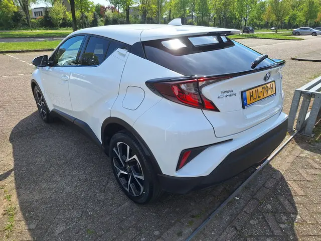 Toyota C-HR 1.8 Hybrid Dynamic 2020 Hybride Benzine 4