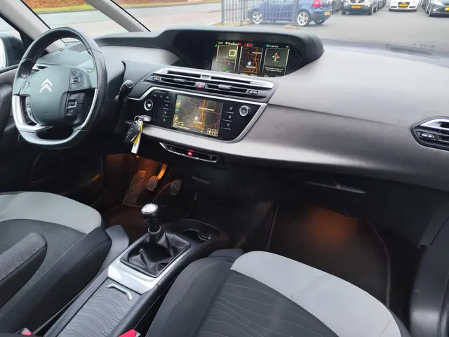 Citroën C4 Picasso 1.6 VTi Business 2014 Benzine 14