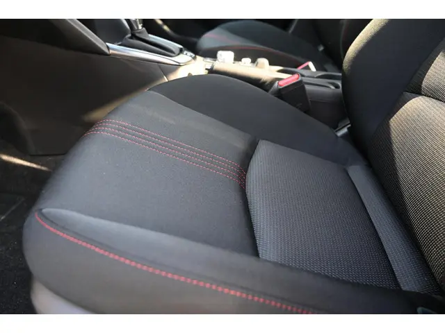 Mazda 2 SkyActiv-G 90 automaat Homura 2024 Benzine 6