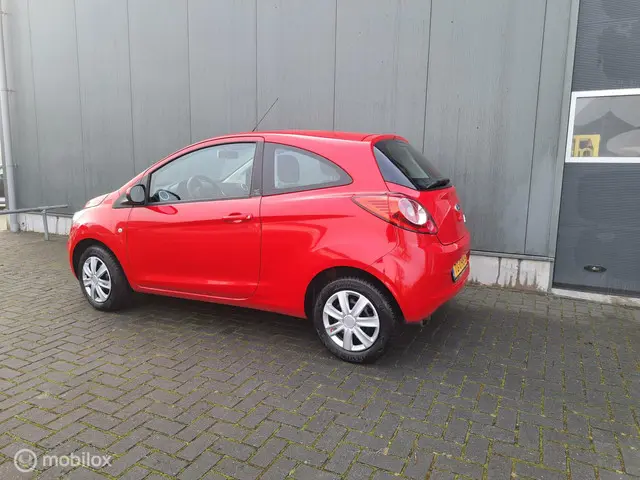 Ford Ka 1.2 Champions Edition start/stop 2013 Benzine 3