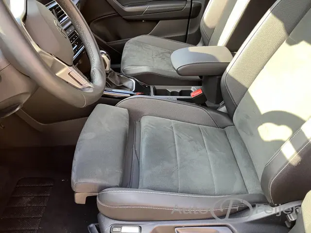 Volkswagen T-Roc 1.5 TSI R-Line Edition 2024 Benzine 10