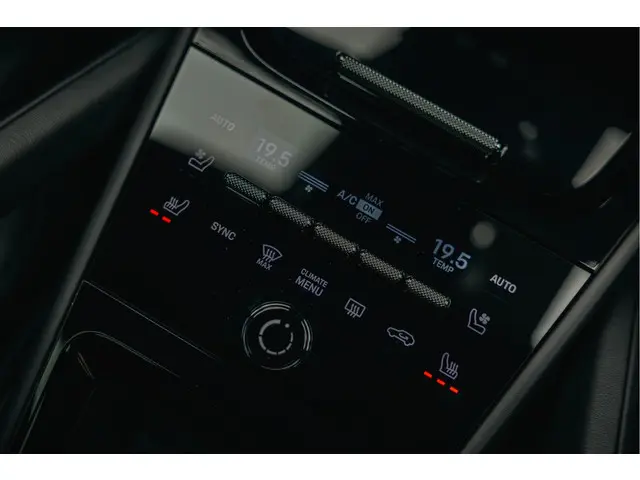 Porsche Cayenne Coupé 3.0 E-Hybrid 2024 Hybride Benzine 25