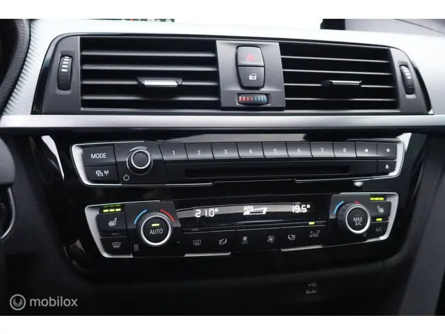 BMW 4 Serie Coupé 440i High Executive 2017 Benzine 18