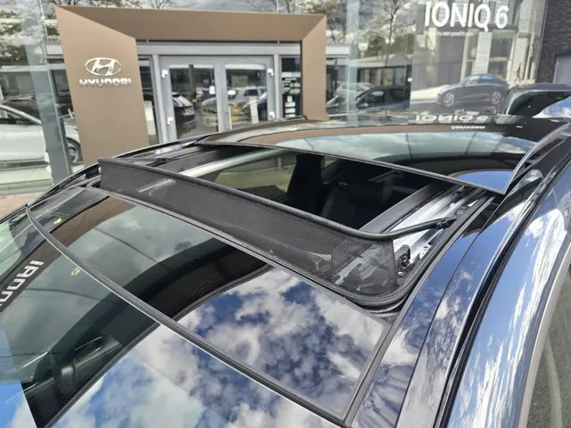 Hyundai Tucson 1.6 VERKOCHT 2024 Hybride Benzine 12