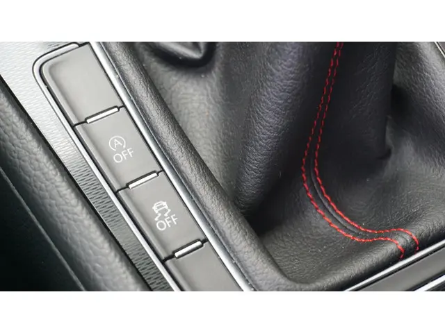 Volkswagen Golf 2.0 TSI 230pk GTI 2014 Benzine 29
