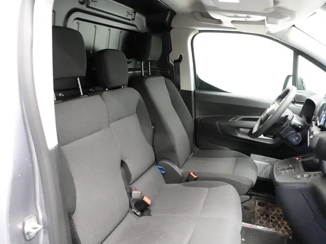 Opel Combo 1.5 BlueHDi 130 S&S L2 2024 Diesel 28