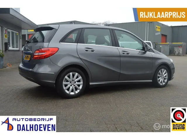 Mercedes-Benz B-Klasse 200 Ambition 2012 Benzine 9