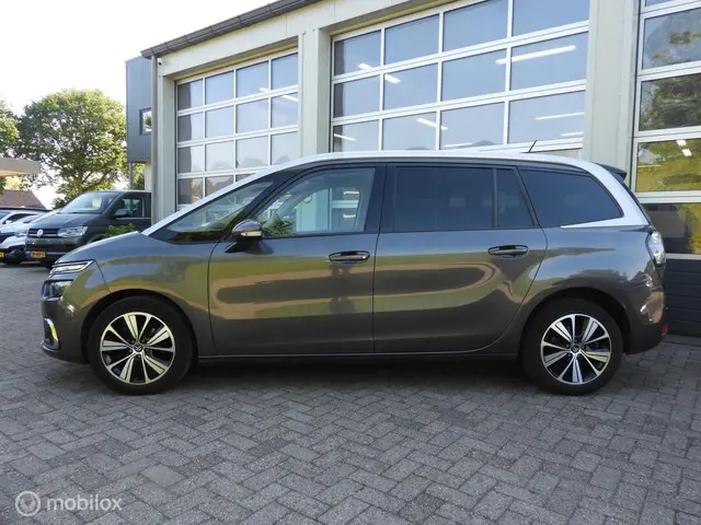 Citroën C4 Grand 1.2 PureTech 7 persoons 2018 Benzine 3