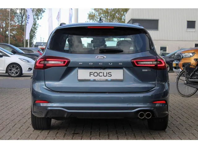 Ford Focus 1.0 EcoBoost Hybrid ST Line 2023 Benzine 9
