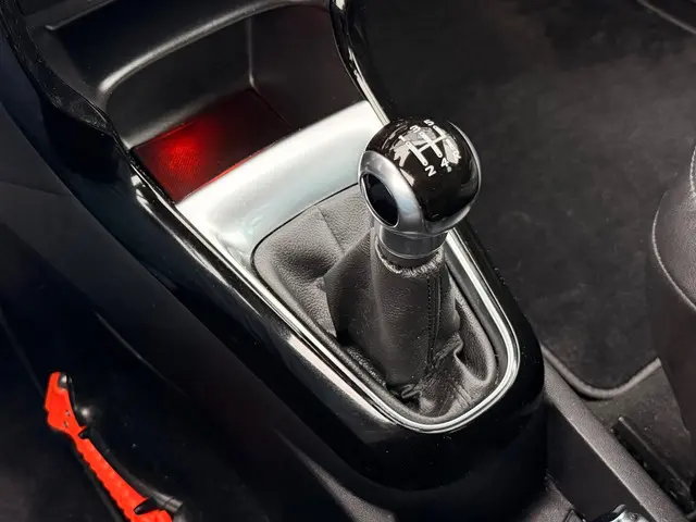 Citroën DS3 1.2 VTi So Chic|Leer|Navi|pdc 2014 Benzine 15