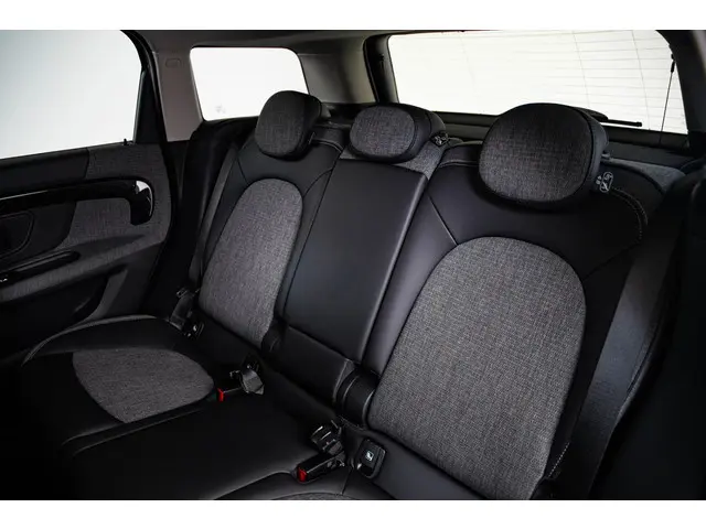 MINI Countryman Cooper SE ALL4 2022 Hybride Benzine 19