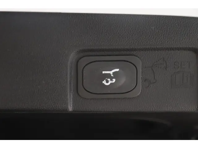 Ford Puma 1.0 EcoBoost Hybrid ST-Line 2024 Benzine 17