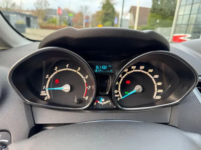 Ford Fiesta 1.0 Style Airco,Led, Navigatie 2015 Benzine 19