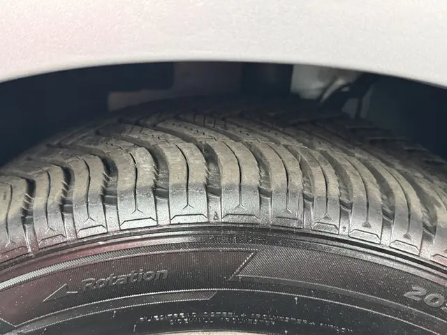 Citroën C4 1.2 PureTech Exclusive 2014 Benzine 25