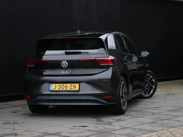 Volkswagen ID.3 First 58 kWh 2020 Elektrisch 3