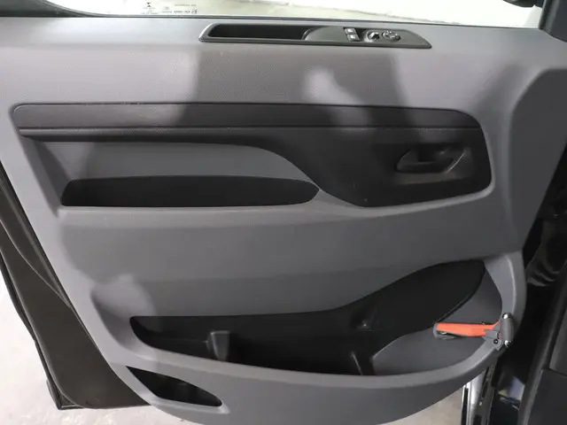 Peugeot Expert 145pk L3 Automaat 2024 Diesel 9