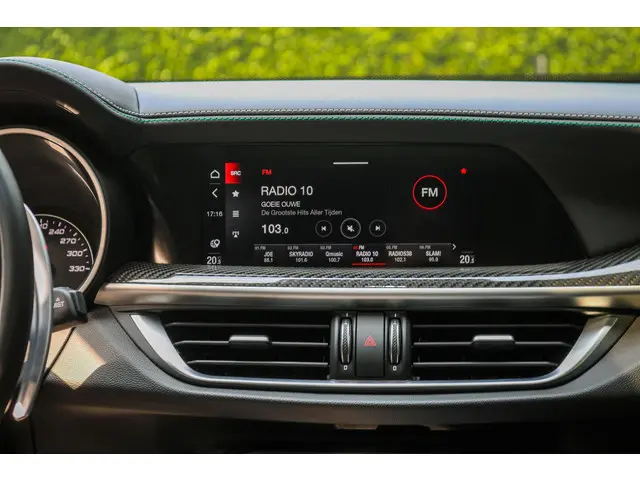 Alfa Romeo Stelvio 2.9 V6 AWD Quadrifoglio 2020 Benzine 14