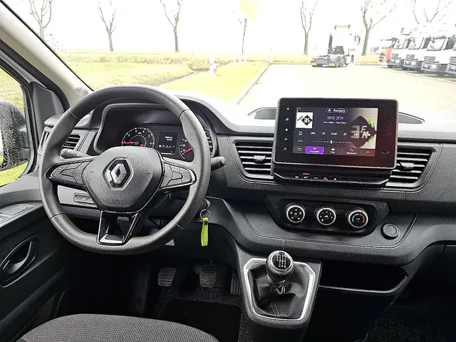 Renault Trafic 2.0 DCI 2023 Diesel 7