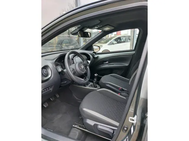 Toyota Aygo X 1.0 VVT-i MT Pulse 2022 Benzine 10