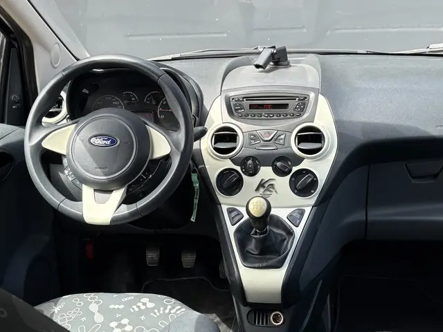Ford Ka 1.2 Titanium X 2014 Benzine 8