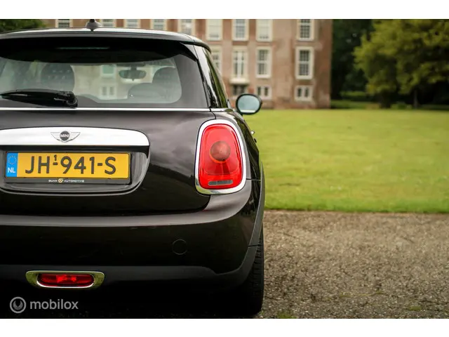 MINI One Mini 1.2 Business 2016 Benzine 16