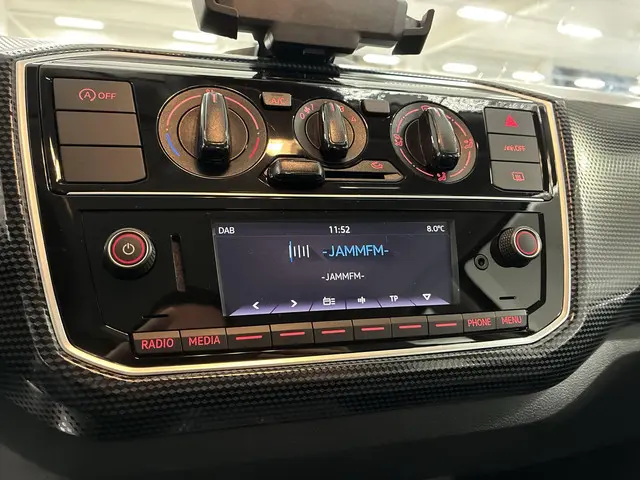 Volkswagen up! 1.0 65pk 2023 Benzine 8