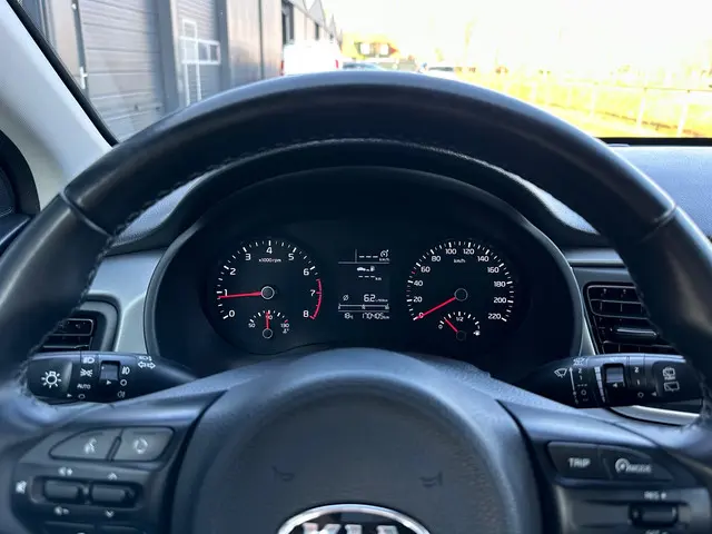 Kia Rio 1.0 TGDI ComfortPlusLine Navigator 2017 Benzine 14